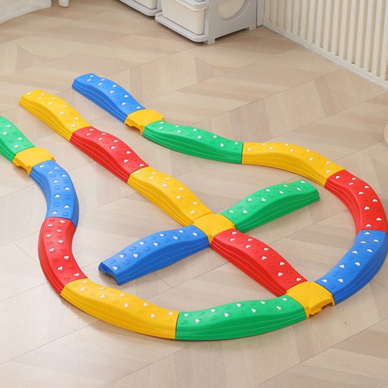Parcours d'équilibre modulable/Chemin de motricité pour enfants, en plastique coloré
